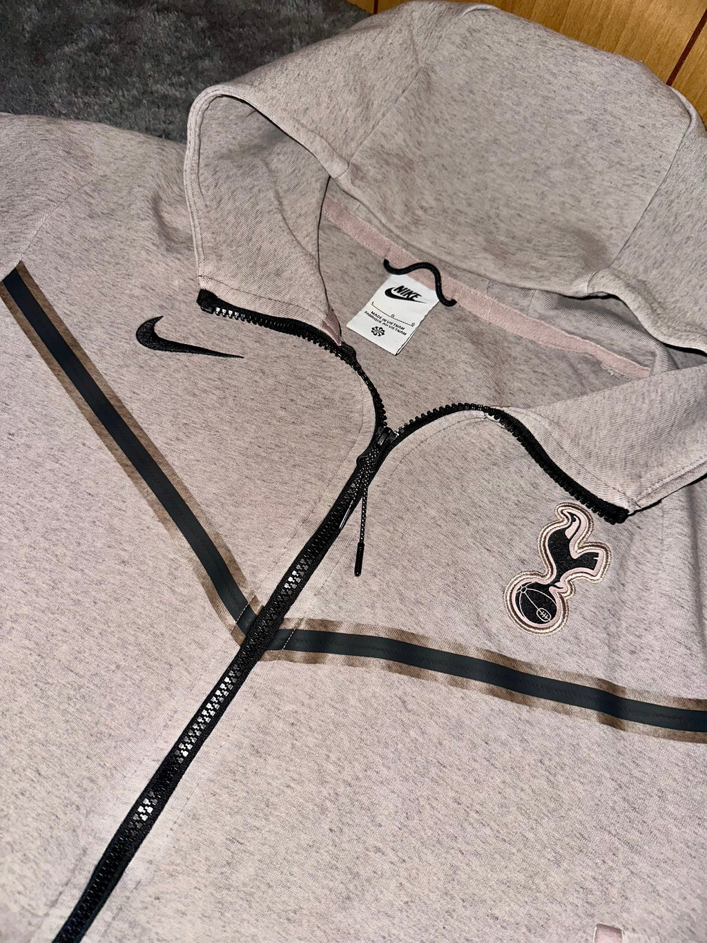 TRACKSUIT NIKE TECH TOTTENHAM • GRIGIO / NERO