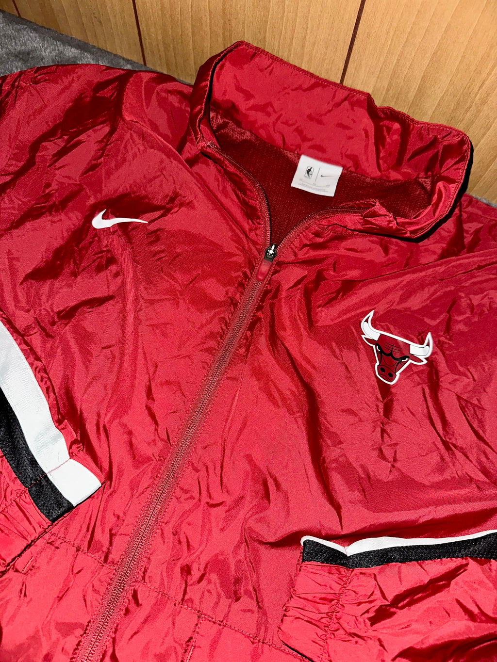 TRACKSUIT NYLON CHICAGO BULLS • ROSSO / BIANCO