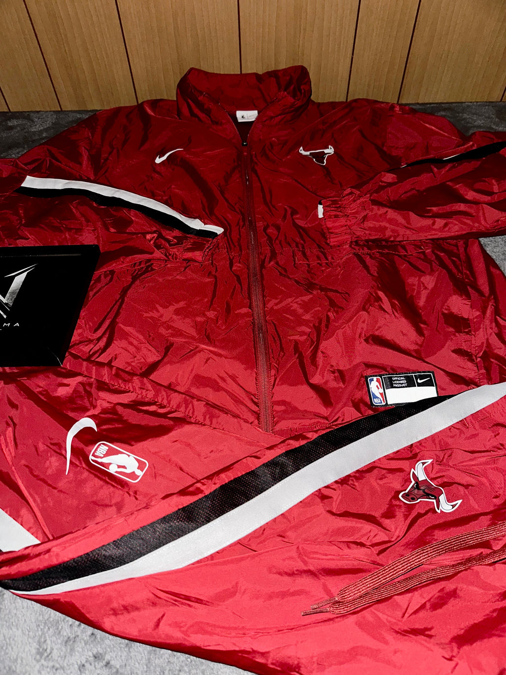 TRACKSUIT NYLON CHICAGO BULLS • ROSSO / BIANCO