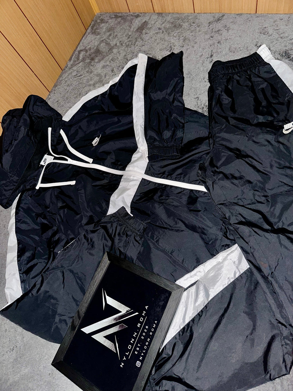 TRACKSUIT NYLON NIKE BLACK’N WHITE • NERO E BIANCO