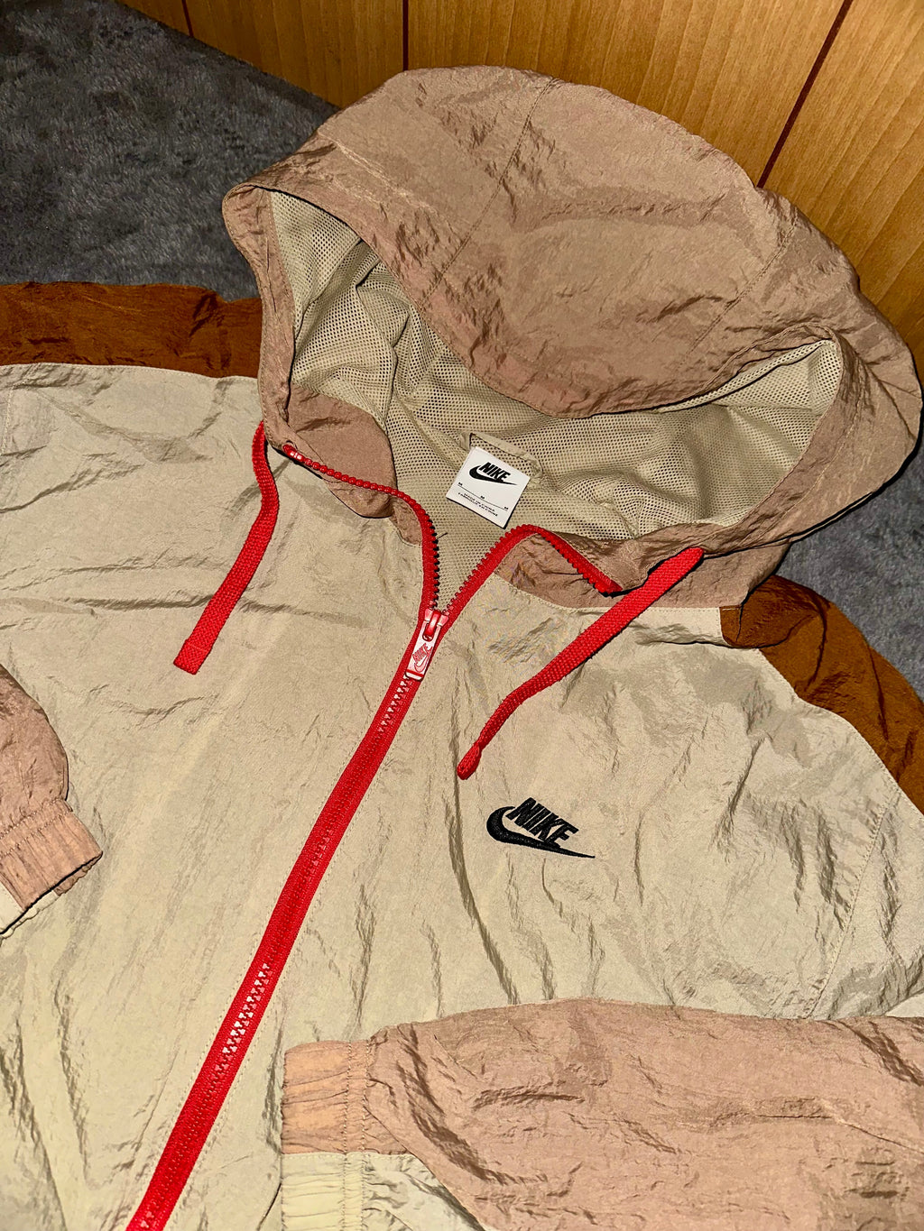 TRACKSUIT NYLON NIKE LION• BEIGE / CAMMELLO / ROSSO