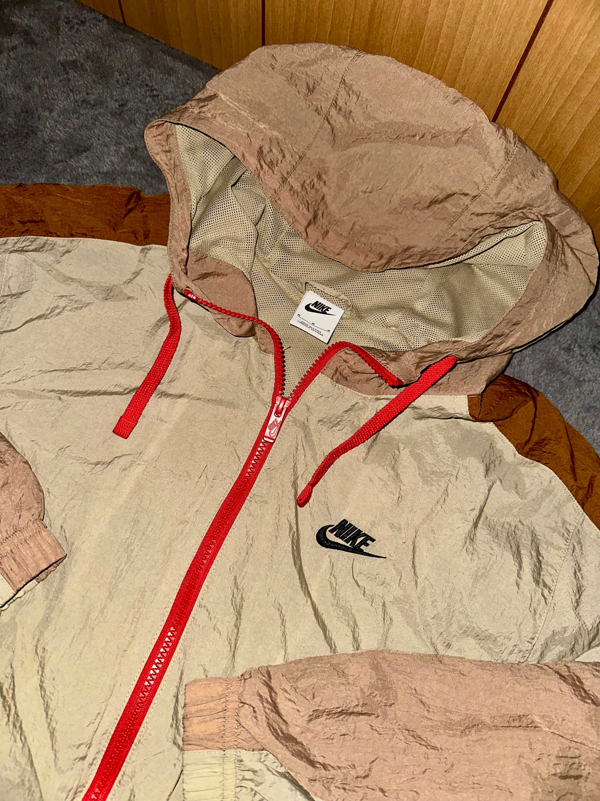 TRACKSUIT NYLON NIKE LION• BEIGE / CAMMELLO / ROSSO