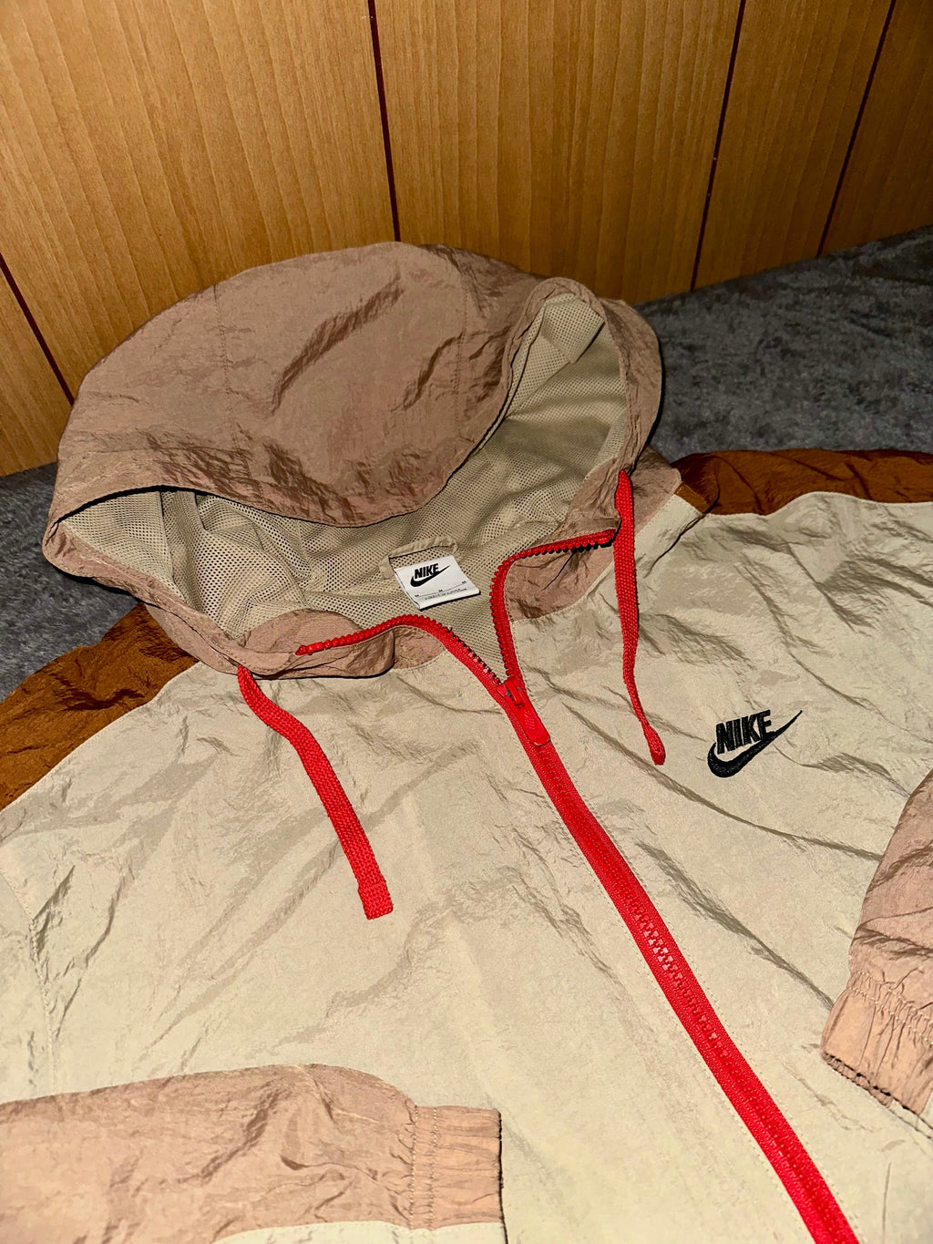 TRACKSUIT NYLON NIKE LION• BEIGE / CAMMELLO / ROSSO