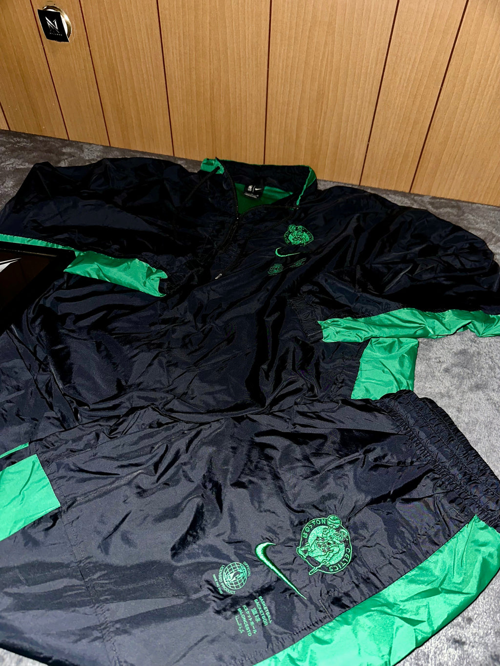 TRACKSUIT NIKE BOSTON CELTICS • NERO / VERDE