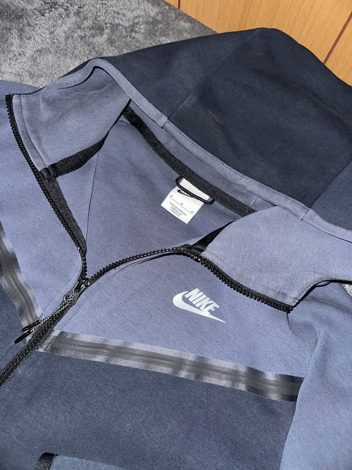 TRACKSUIT NIKE TECH NOTTE CON CAPPUCCIO • GRIGIO BLU / BLU NOTTE