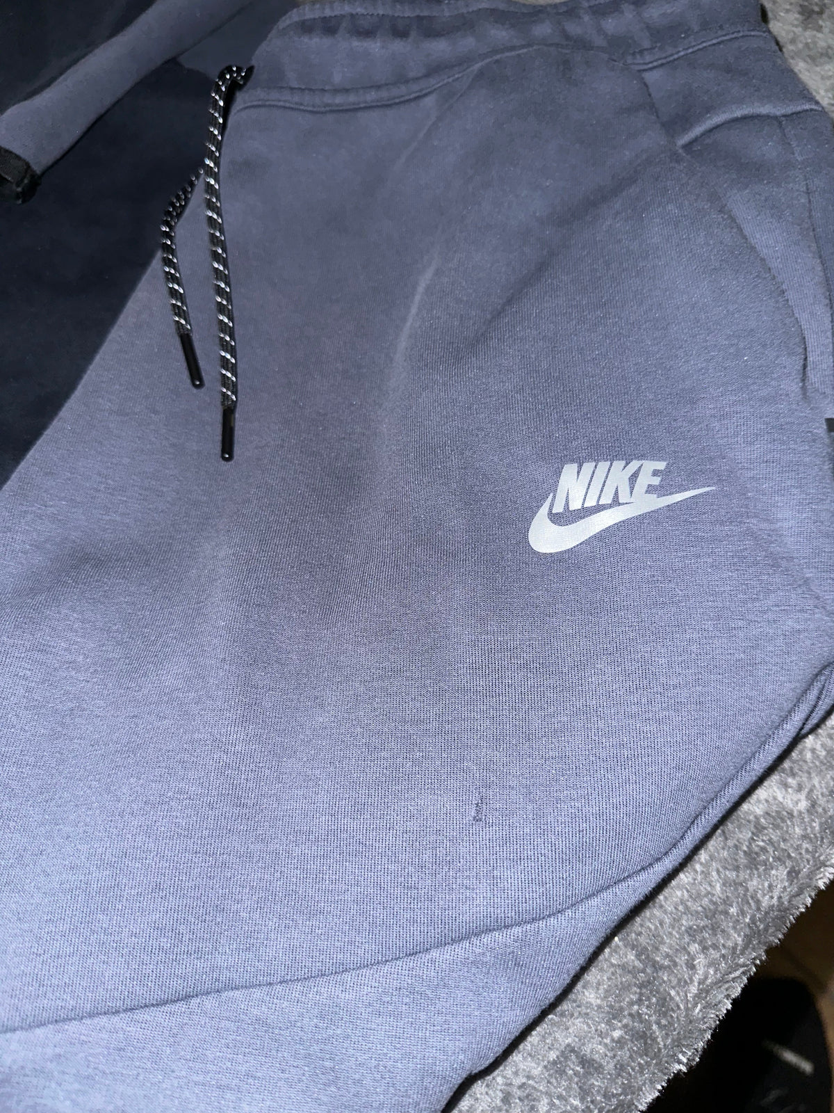 TRACKSUIT NIKE TECH NOTTE CON CAPPUCCIO • GRIGIO BLU / BLU NOTTE